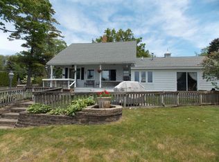 359 Bay Ln, Muskegon, MI 49445