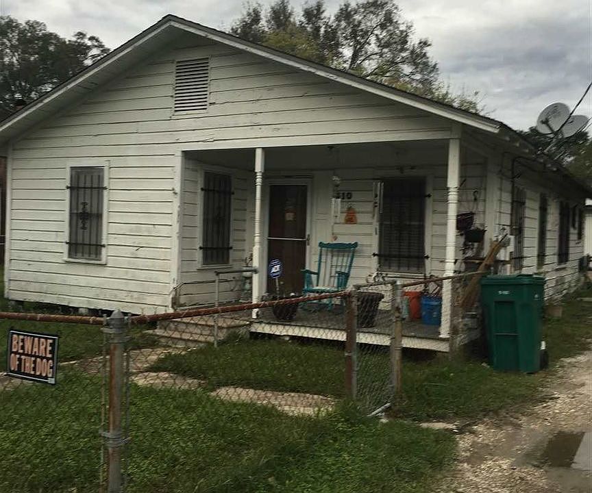 1st image of 410 North St