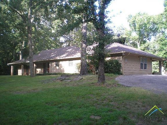 4th image of 10098 Creek Bend Dr