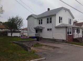 108 Angell St, Fall River, MA 02723