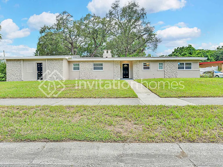 3420 Portersfield Rd — Photo 1