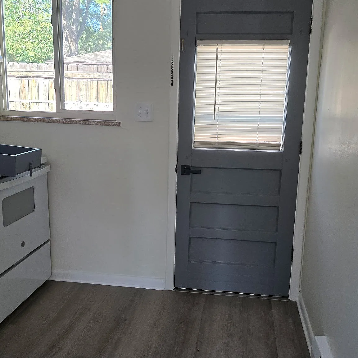 2 bed, 850 sqft, $1,400 — Photo 4
