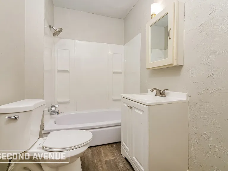 7945 Euclid Ave — Photo 18