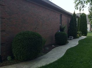 49787 Crystalline Dr, Macomb, MI 48044