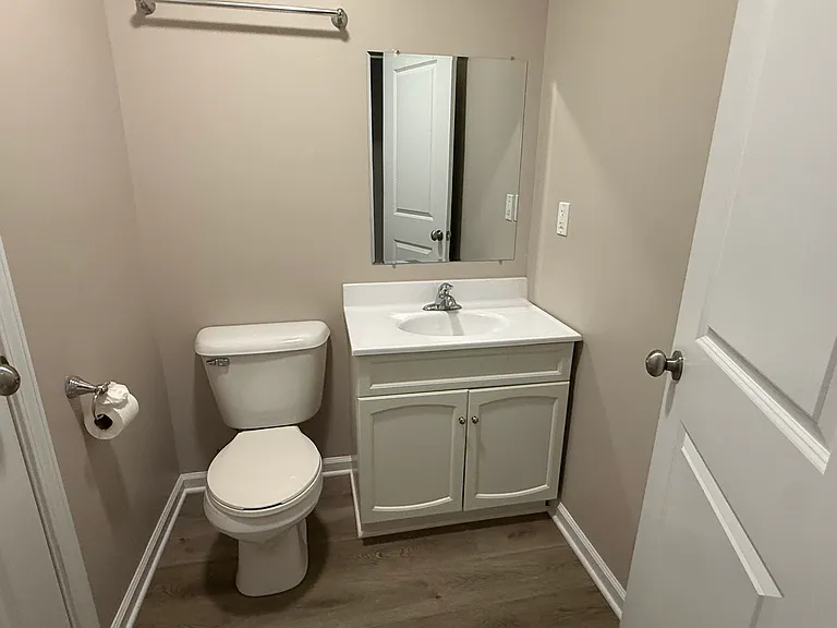 414 S Main St #B — Photo 18