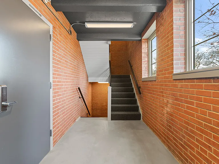 1268 N Locust St #13 — Photo 15