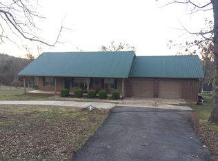810 Old Cove Rd, Russellville, AR 72802