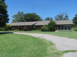 9985 Us Highway 183, Arapaho, OK 73620