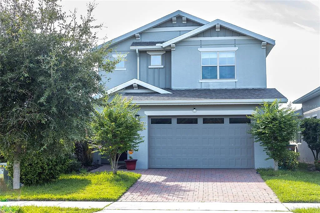 5 bed, 3.5 bath, 2732 sqft, $2,749 — Photo 2