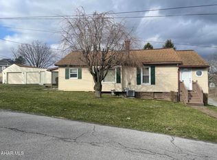 130 Caroline Ave, Altoona, PA 16602