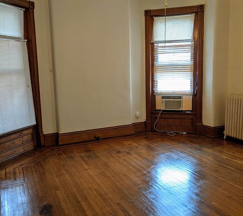 1st image of 1382 S 1st St #9408632