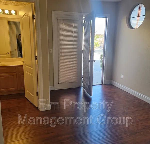 1025 Trophy Club Dr — Photo 16