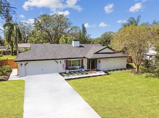 11902 Nicklaus Cir, Tampa, FL 33624