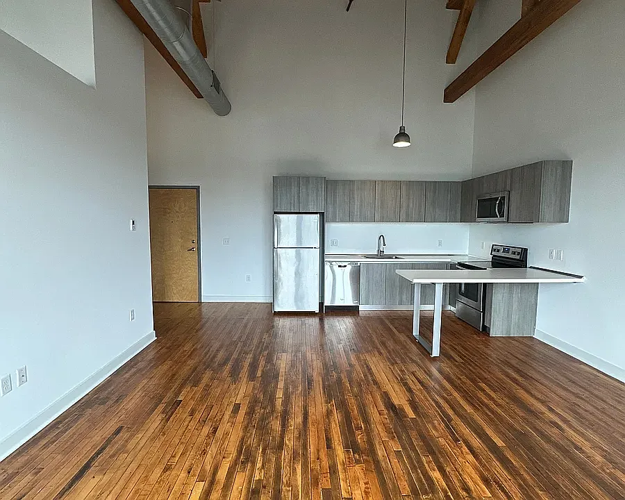 36 Cromwell St #409