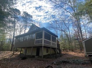 178 W Shore Dr, Milford, PA 18337
