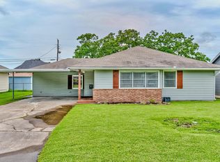 4958 Bellaire Ave, Groves, TX 77619