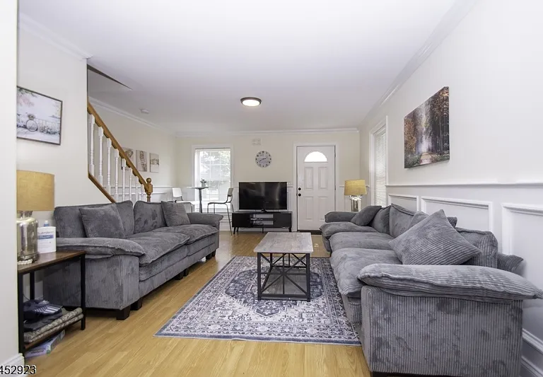 48 Central Ave #A — Photo 4