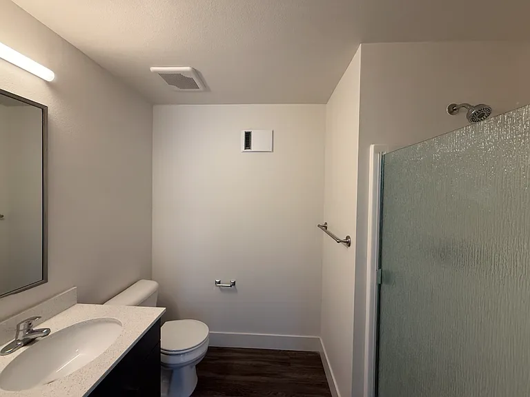 Thirty First Place Apartments — Photo 22