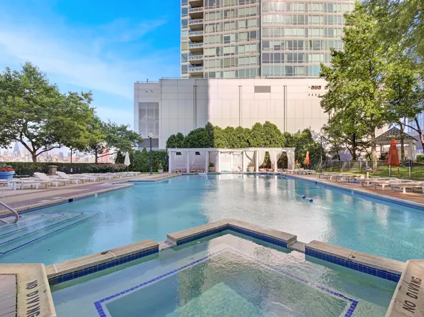 20 2nd Street image 38 of 43