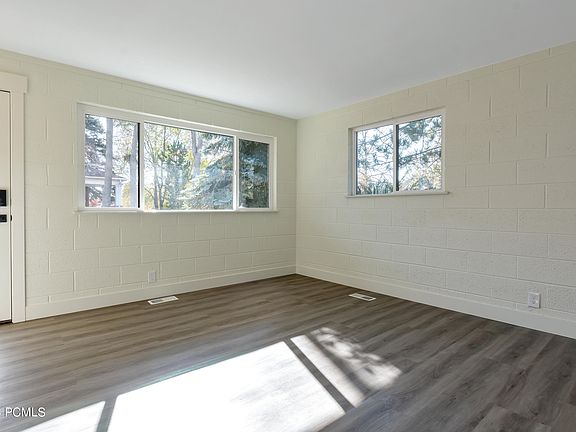 4th image of 2263 S Lake St