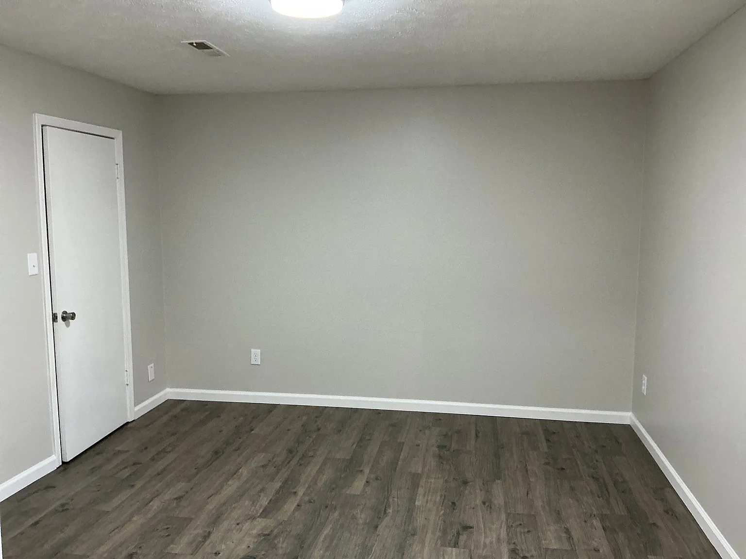1 bed, 760 sqft, $875 — Photo 4