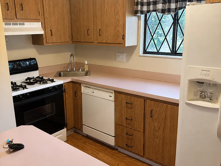 5031 Harvest Ln — Photo 6