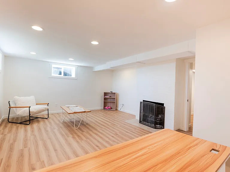 9917 Rainier Ave S — Photo 43
