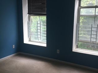 543 Middlesex St #4, Lowell, MA 01851