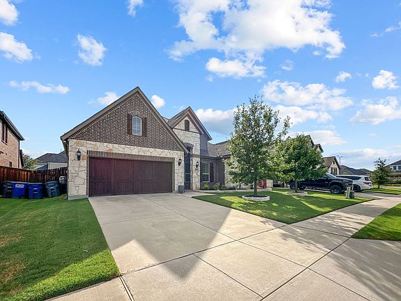 3rd image of 13605 Gandia Dr
