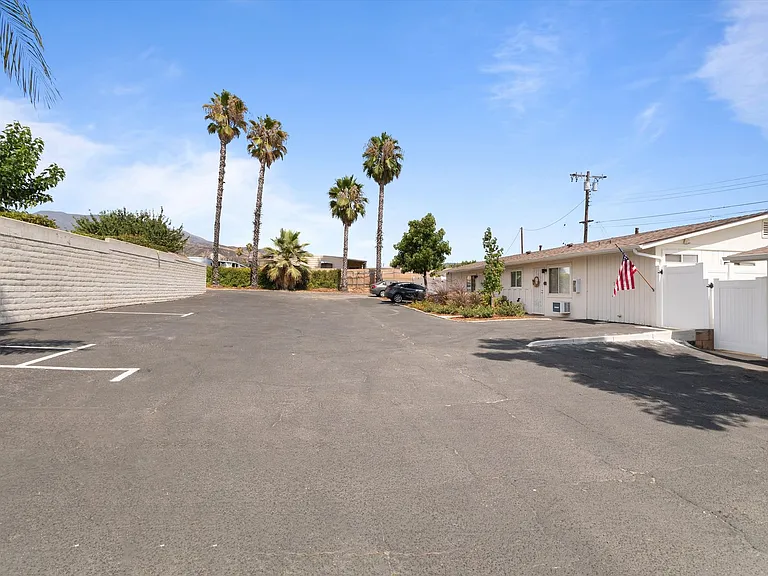 Vista Palms Apartment Homes- Yucaipa, CA — Photo 68