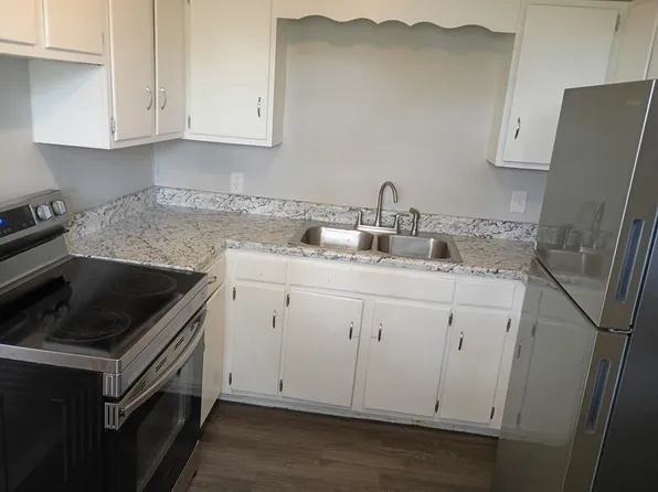 2527 Washington Pike APT D6, Knoxville, TN 37917
