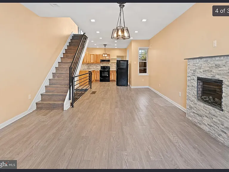 3045 N Carlisle St — Photo 4