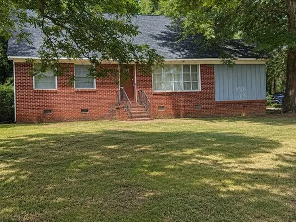 400 Camellia Dr, Anderson, SC 29625