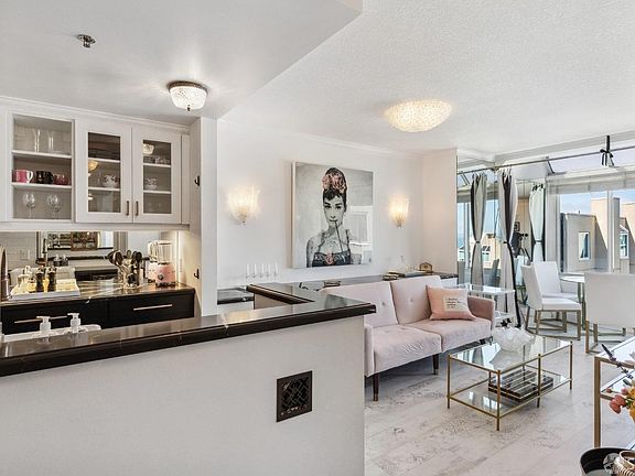 2nd image of 240 Lombard St APT 937