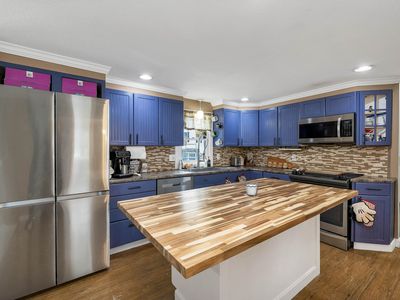 5 Bulova Drive, Nashua, NH, 03060