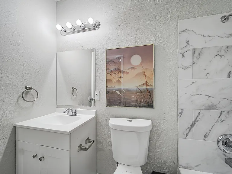 Pebbleshores Dr — Photo 6