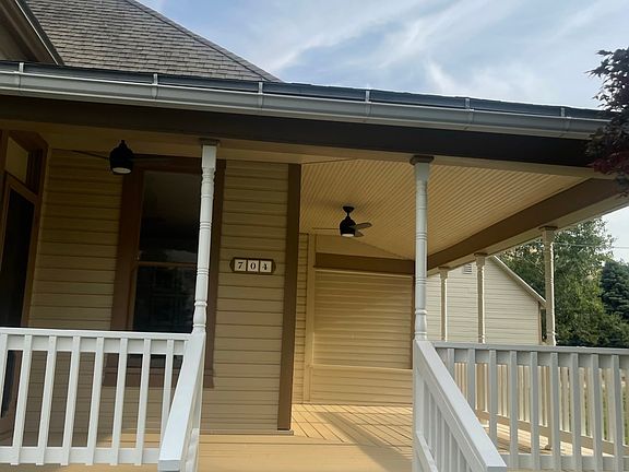 2nd image of 704 1st St