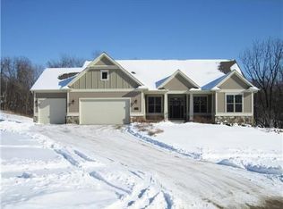 3722 Spring Valley Pl NE, Cedar Rapids, IA 52411