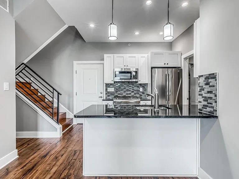330 Cambridge St #2B — Photo 5