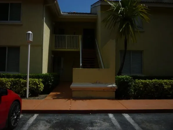 4102 Glenmoor Dr, West Palm Beach, FL 33409