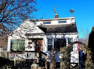 1665 Cole St, Birmingham, MI