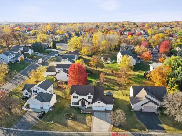 7329 Taylor Dr, Savage, MN 55378