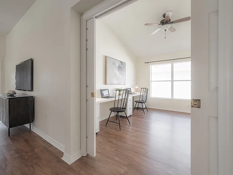 1639 Arbor Knoll Loop — Photo 2