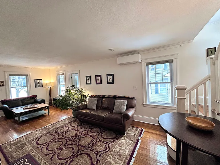 17 Longfellow Rd — Photo 7