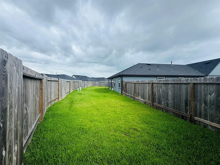 31603 Featherstone Trl — Photo 21
