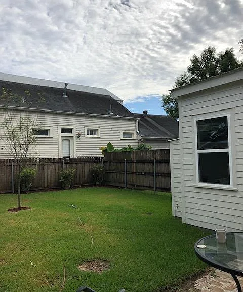 7529 Freret St — Photo 10