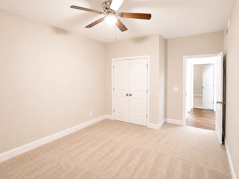 547 Southern Cross Dr — Photo 13