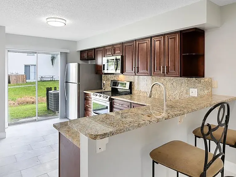 3651 N Goldenrod Rd #E101 — Photo 8