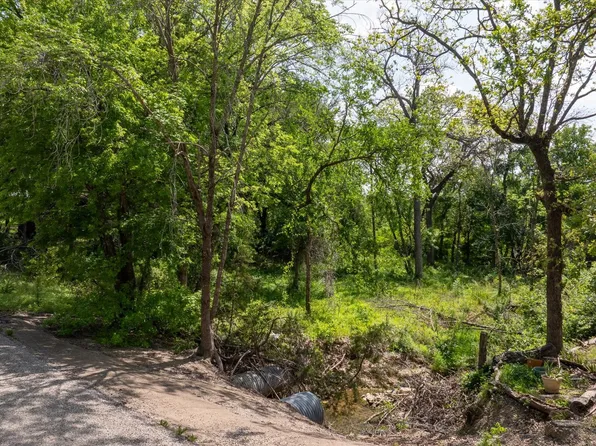 2923 Sycamore Ct, Granbury, TX 76048