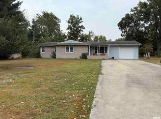 9 Homestead Dr, Mount Vernon, IL 62864